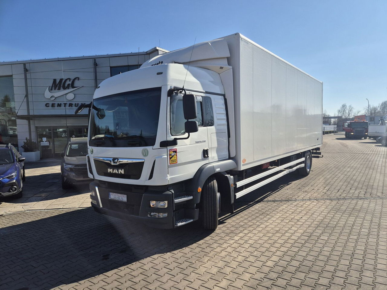 MAN TGM 15.290 High Container / Serviced / 1 Owner - Kapalı kasa kamyon: fotoğraf 1 MAN TGM 15.290 High Container / Serviced / 1 Owner - Kapalı kasa kamyon: fotoğraf 1