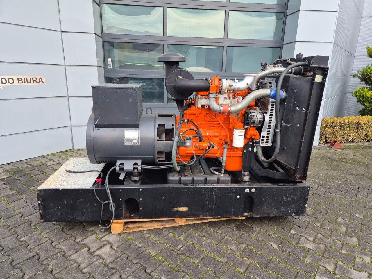 Mecc Alte ECP34 2S4 - FTP Engine,126kVA,New oils, filters, L Mecc Alte ECP34 2S4 - FTP Engine,126kVA,New oils, filters, Like New - Elektrikli jeneratör: fotoğraf 3 Mecc Alte ECP34 2S4 - FTP Engine,126kVA,New oils, filters, L Mecc Alte ECP34 2S4 - FTP Engine,126kVA,New oils, filters, Like New - Elektrikli jeneratör: fotoğraf 3