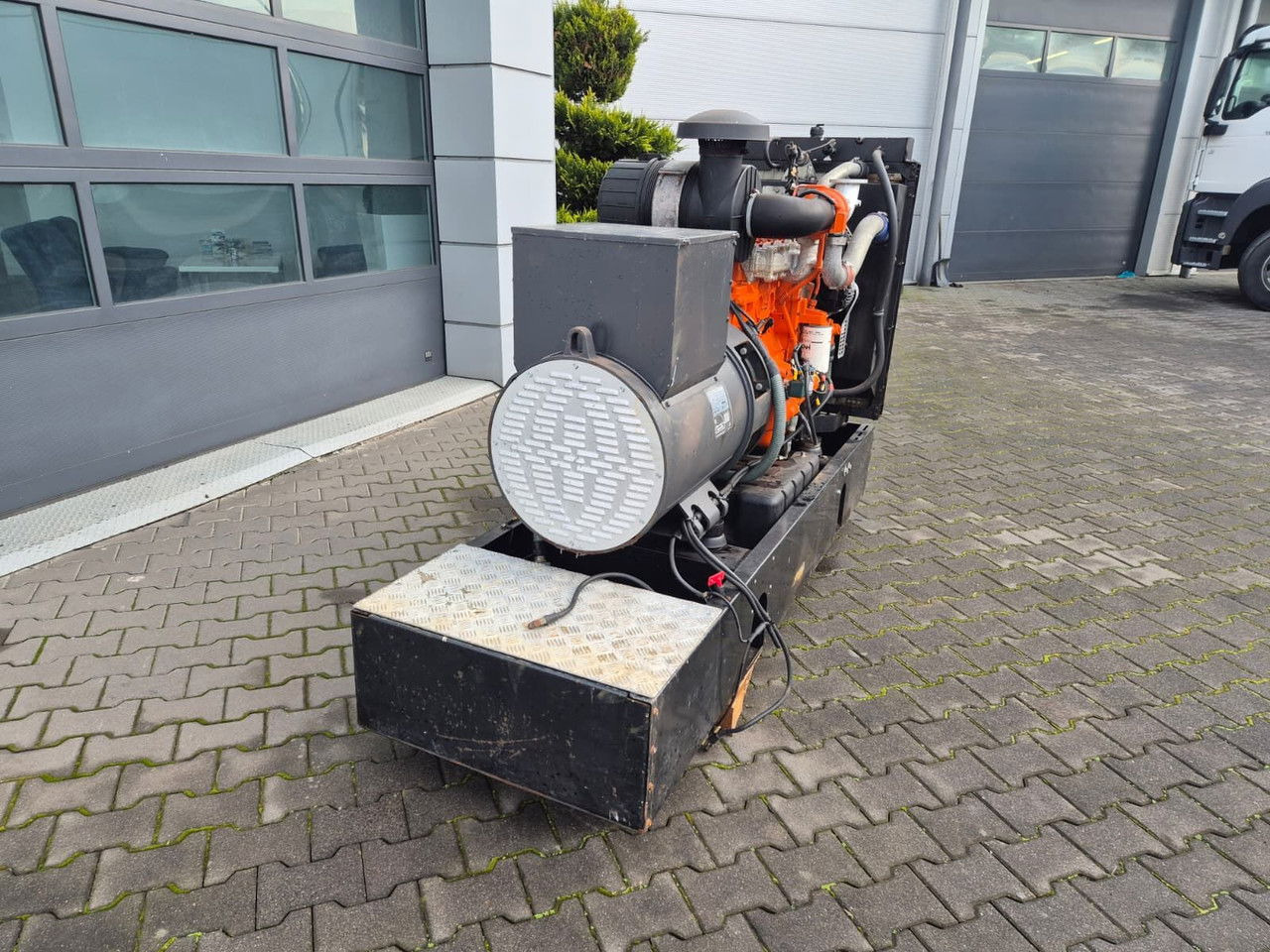 Mecc Alte ECP34 2S4 - FTP Engine,126kVA,New oils, filters, L Mecc Alte ECP34 2S4 - FTP Engine,126kVA,New oils, filters, Like New - Elektrikli jeneratör: fotoğraf 5 Mecc Alte ECP34 2S4 - FTP Engine,126kVA,New oils, filters, L Mecc Alte ECP34 2S4 - FTP Engine,126kVA,New oils, filters, Like New - Elektrikli jeneratör: fotoğraf 5