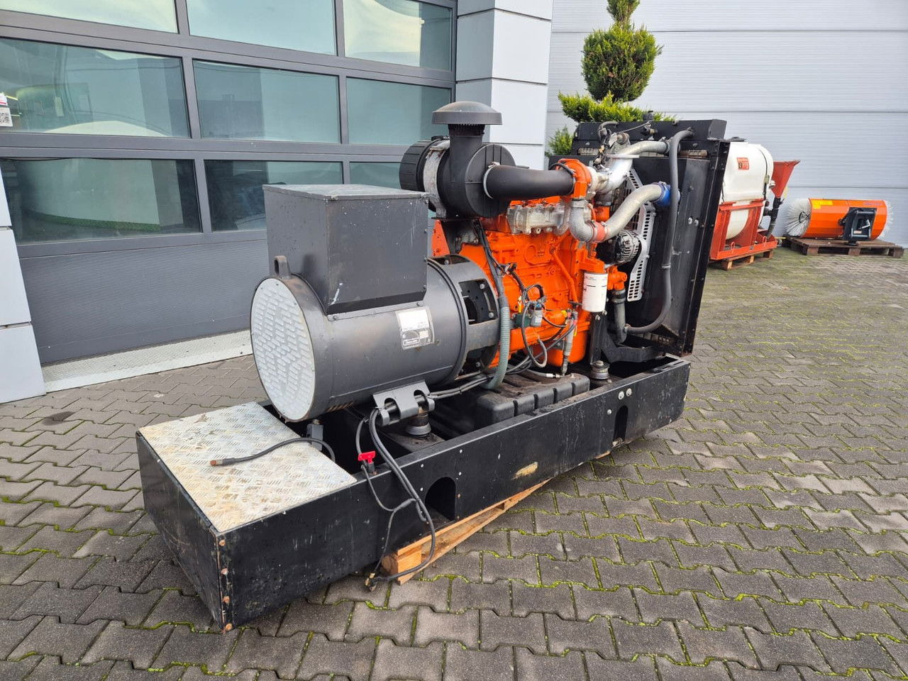 Mecc Alte ECP34 2S4 - FTP Engine,126kVA,New oils, filters, L Mecc Alte ECP34 2S4 - FTP Engine,126kVA,New oils, filters, Like New - Elektrikli jeneratör: fotoğraf 4 Mecc Alte ECP34 2S4 - FTP Engine,126kVA,New oils, filters, L Mecc Alte ECP34 2S4 - FTP Engine,126kVA,New oils, filters, Like New - Elektrikli jeneratör: fotoğraf 4