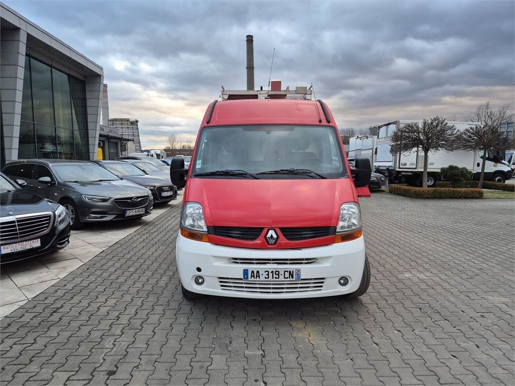 Renault Master 2.5 DCi / ONLY 25TKM!!! / LIKE NEW / WE HAV - İtfaiye aracı: fotoğraf 4 Renault Master 2.5 DCi / ONLY 25TKM!!! / LIKE NEW / WE HAV - İtfaiye aracı: fotoğraf 4