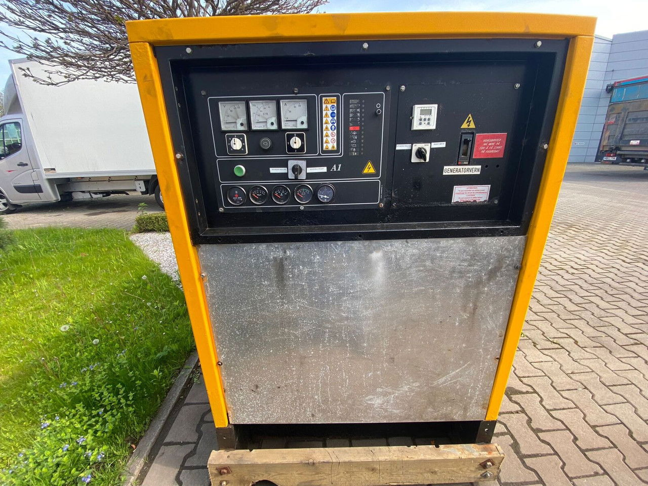 SDMO NS 60 W M, Silent generator 60kVA, 48KW NS 60 W M, Silent generator 60kVA, SDMO NS 60 W M, Silent generator 60kVA, 48KW NS 60 W M, Silent generator 60kVA, 48KW - Elektrikli jeneratör: fotoğraf 3 SDMO NS 60 W M, Silent generator 60kVA, 48KW NS 60 W M, Silent generator 60kVA, SDMO NS 60 W M, Silent generator 60kVA, 48KW NS 60 W M, Silent generator 60kVA, 48KW - Elektrikli jeneratör: fotoğraf 3