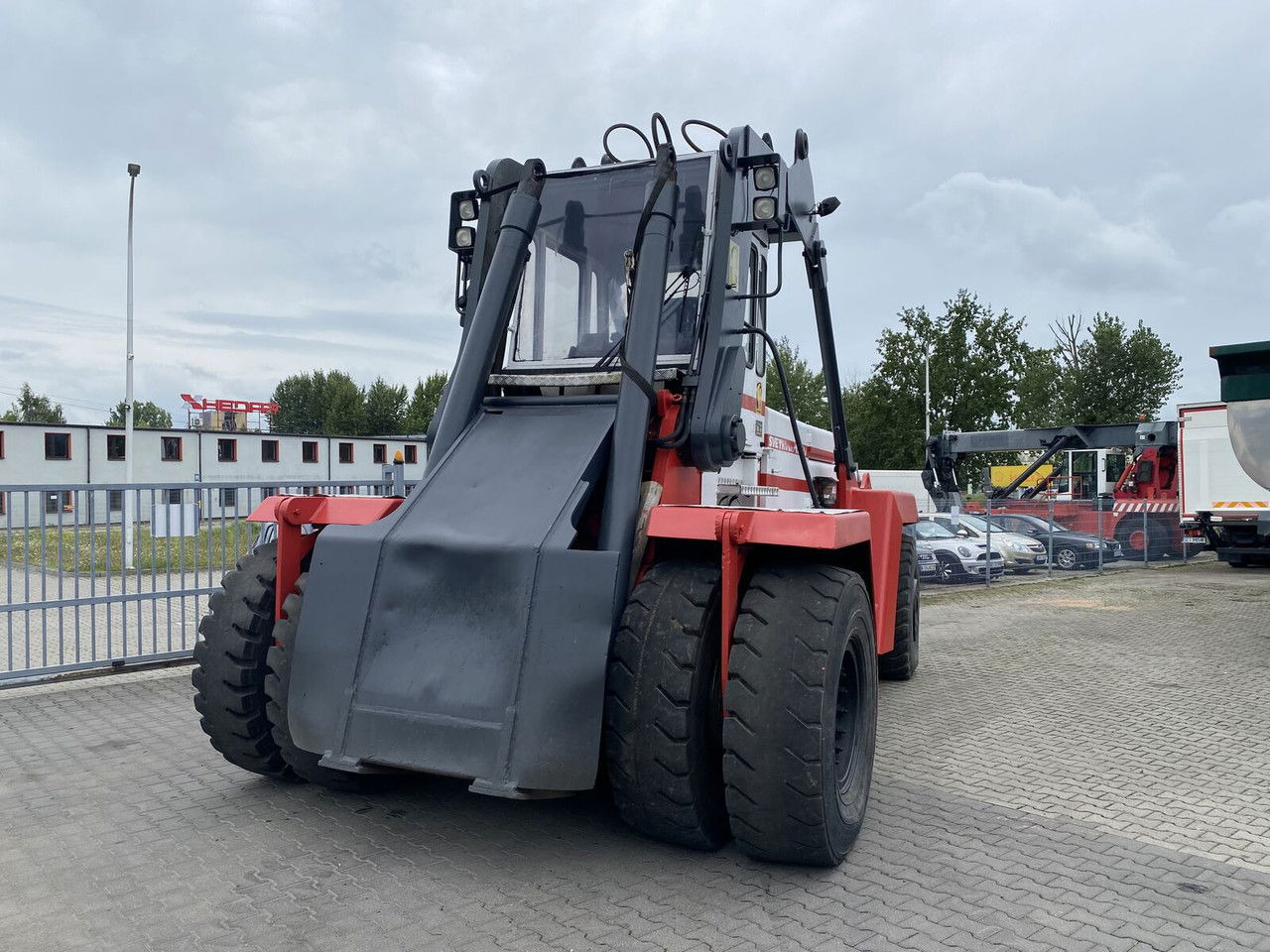 Svetruck TMF 12/9 HB / 1 Owner / Elme Spreader / Wood LOG A RM - Reachstacker: fotoğraf 5 Svetruck TMF 12/9 HB / 1 Owner / Elme Spreader / Wood LOG A RM - Reachstacker: fotoğraf 5