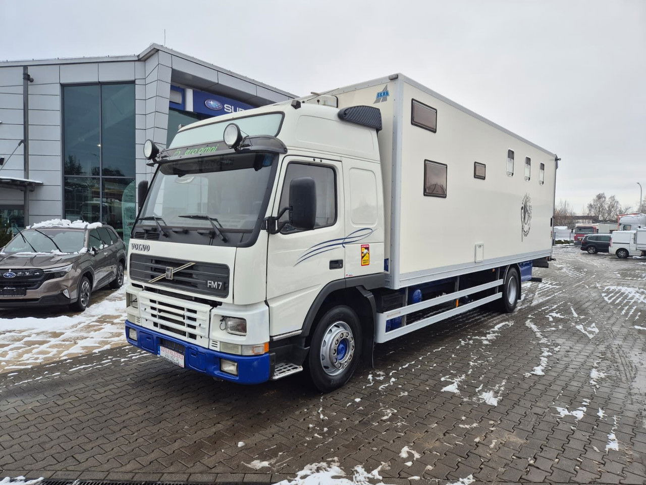 VOLVO FM 7 5 Horses / 3 People Live Cabin / 1 Owner / Serviced - At taşıma aracı: fotoğraf 1 VOLVO FM 7 5 Horses / 3 People Live Cabin / 1 Owner / Serviced - At taşıma aracı: fotoğraf 1