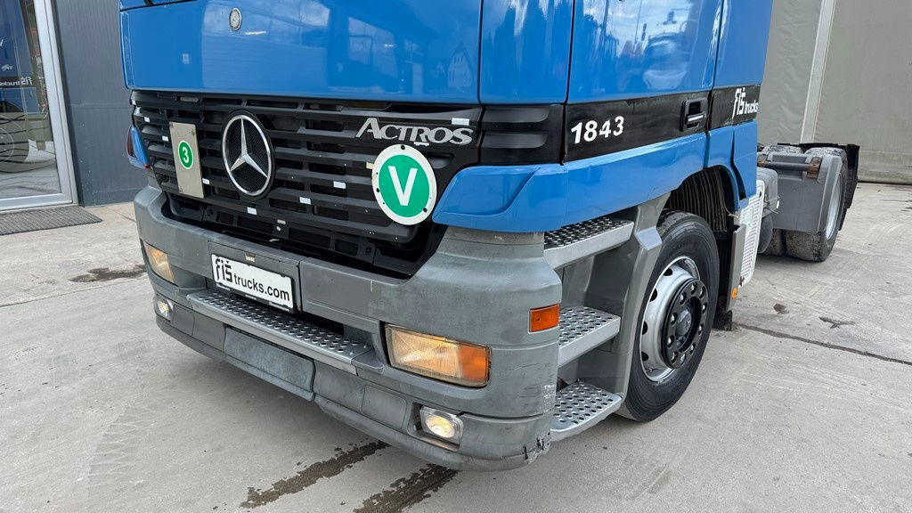 Mercedes-Benz Actros 1843 LS 4x2 tractor unit - air condition - Çekici: fotoğraf 2 Mercedes-Benz Actros 1843 LS 4x2 tractor unit - air condition - Çekici: fotoğraf 2