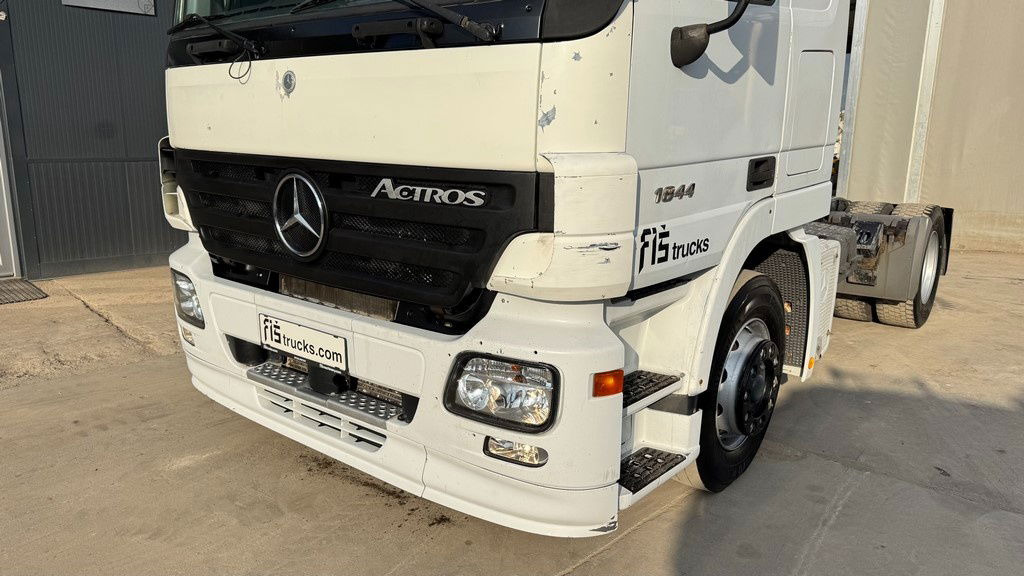 Mercedes-Benz Actros 1844 4x2 tractor unit - retarder - Çekici: fotoğraf 2 Mercedes-Benz Actros 1844 4x2 tractor unit - retarder - Çekici: fotoğraf 2