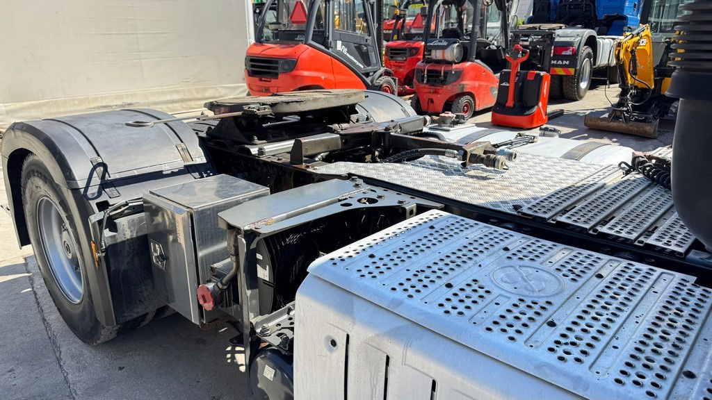 Mercedes-Benz Arocs 1945 HAD 4X4 tractor unit - tipper hydraulics - retarder - Çekici: fotoğraf 4 Mercedes-Benz Arocs 1945 HAD 4X4 tractor unit - tipper hydraulics - retarder - Çekici: fotoğraf 4