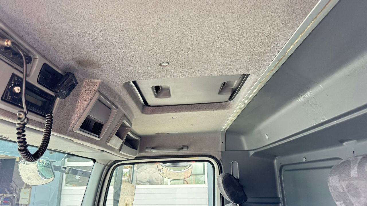 Çekici Mercedes-Benz Axor 1836 4x2 tipper hydraulics: fotoğraf 26 Çekici Mercedes-Benz Axor 1836 4x2 tipper hydraulics: fotoğraf 26