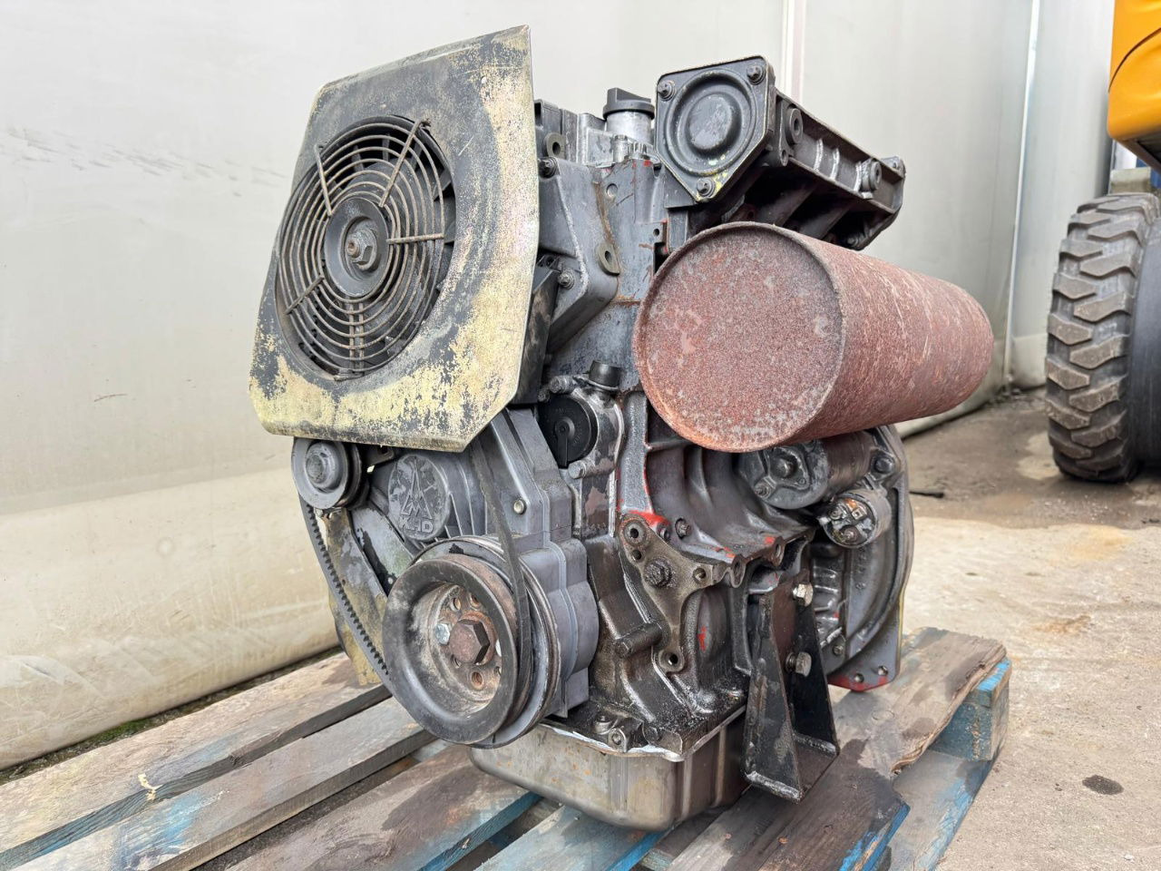 Deutz Engine F3L 1011 F - 2006 Year - Damaged - Motor - İş makinaları: fotoğraf 2 Deutz Engine F3L 1011 F - 2006 Year - Damaged - Motor - İş makinaları: fotoğraf 2