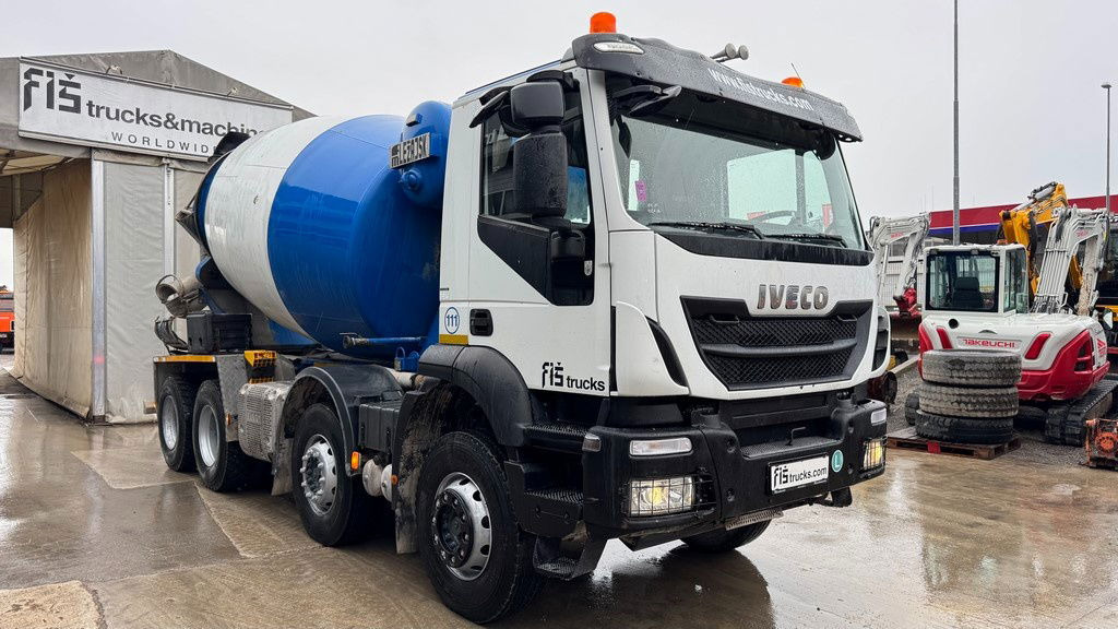 Iveco Trakker AD340TB45 8x4 mixer 9m3 - Transmikser: fotoğraf 3 Iveco Trakker AD340TB45 8x4 mixer 9m3 - Transmikser: fotoğraf 3