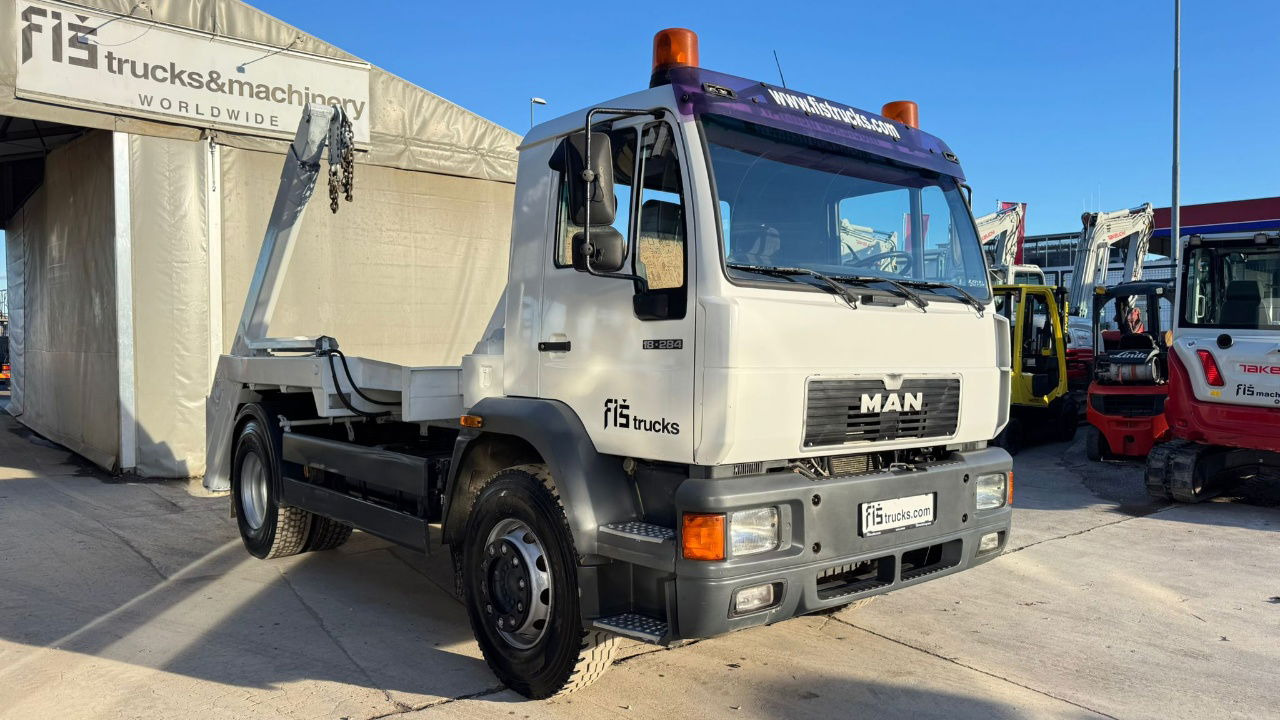 MAN 18.284 LK 4x2 absetz tipper - euro 2 - Konteynır taşıyıcı/ Yedek karoser kamyon: fotoğraf 3 MAN 18.284 LK 4x2 absetz tipper - euro 2 - Konteynır taşıyıcı/ Yedek karoser kamyon: fotoğraf 3