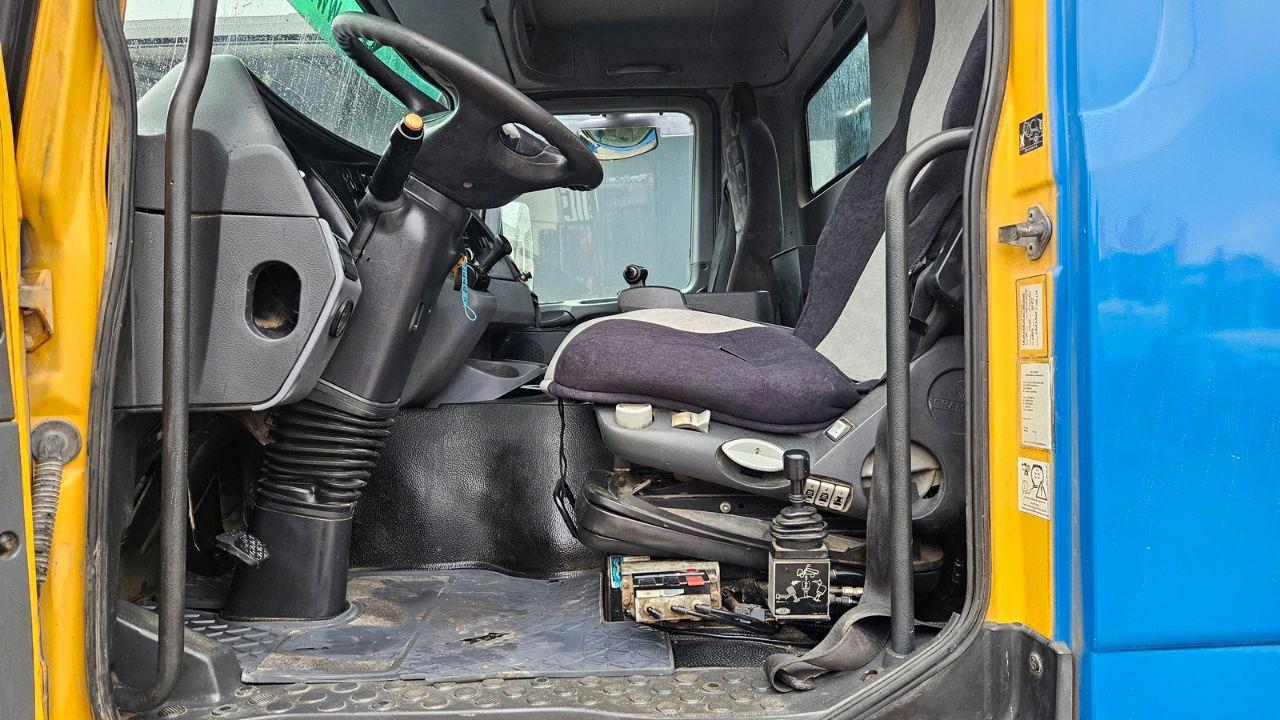Damperli kamyon Mercedes-Benz Actros 3241 8x4 3 sided tipper - full spring: fotoğraf 11