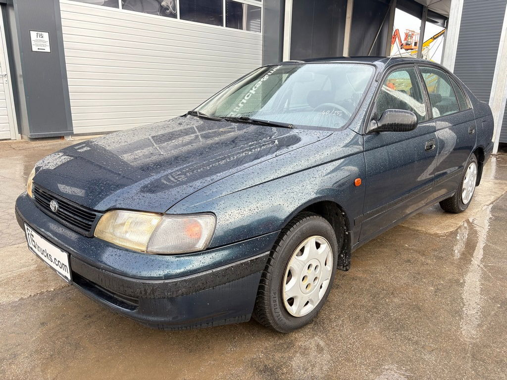Toyota Carina 1.6 - Petrol - 5 Doors - Binek araba: fotoğraf 1 Toyota Carina 1.6 - Petrol - 5 Doors - Binek araba: fotoğraf 1