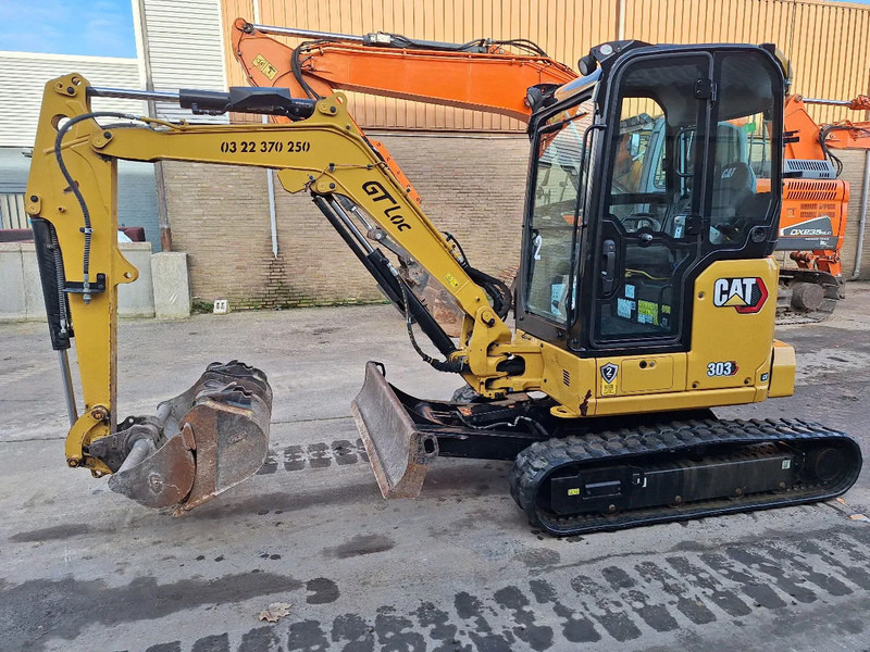 Caterpillar 303 - Paletli ekskavatör: fotoğraf 1 Caterpillar 303 - Paletli ekskavatör: fotoğraf 1