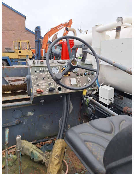 Dynapac 5000R - Asfalt döşeme aracı: fotoğraf 3 Dynapac 5000R - Asfalt döşeme aracı: fotoğraf 3