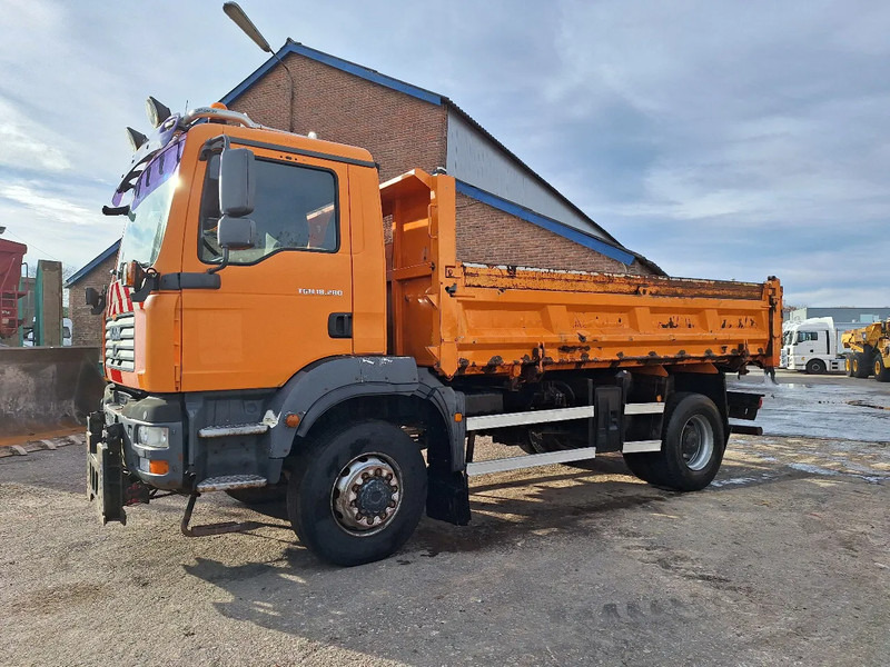 MAN TGM 18.280 TGM 18.280 4X4 - Damperli kamyon: fotoğraf 1 MAN TGM 18.280 TGM 18.280 4X4 - Damperli kamyon: fotoğraf 1