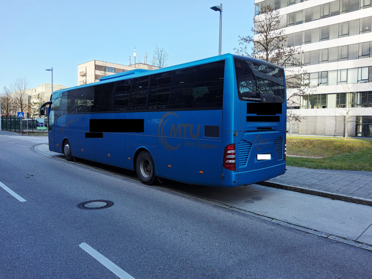 Mercedes Benz Tourismo 15 RHD 56 Sitze / kein WC / großer Kofferraum - Turistik otobüs: fotoğraf 3 Mercedes Benz Tourismo 15 RHD 56 Sitze / kein WC / großer Kofferraum - Turistik otobüs: fotoğraf 3