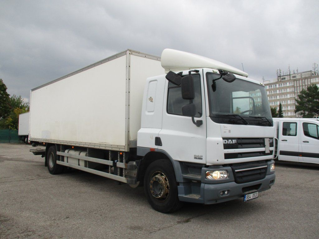 DAF CF 75.310 - Kapalı kasa kamyon: fotoğraf 3 DAF CF 75.310 - Kapalı kasa kamyon: fotoğraf 3