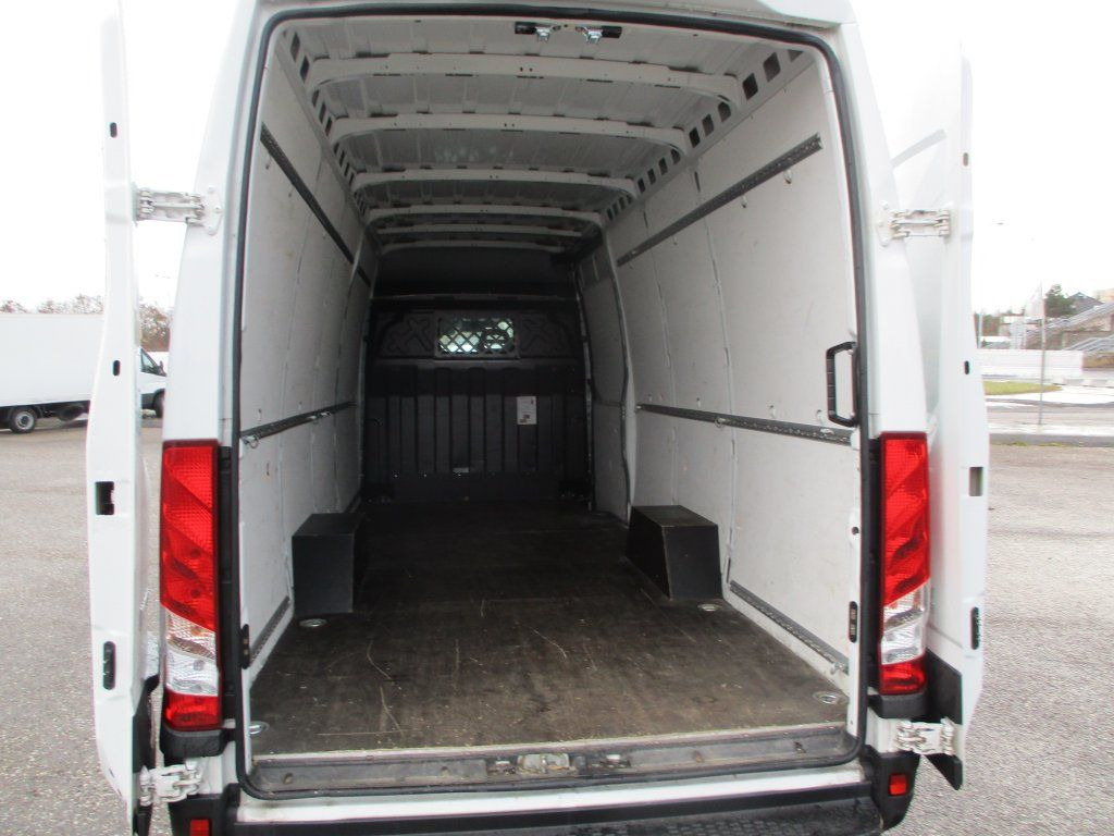 Iveco Daily 35S16 Hi Matic - Panelvan: fotoğraf 5 Iveco Daily 35S16 Hi Matic - Panelvan: fotoğraf 5