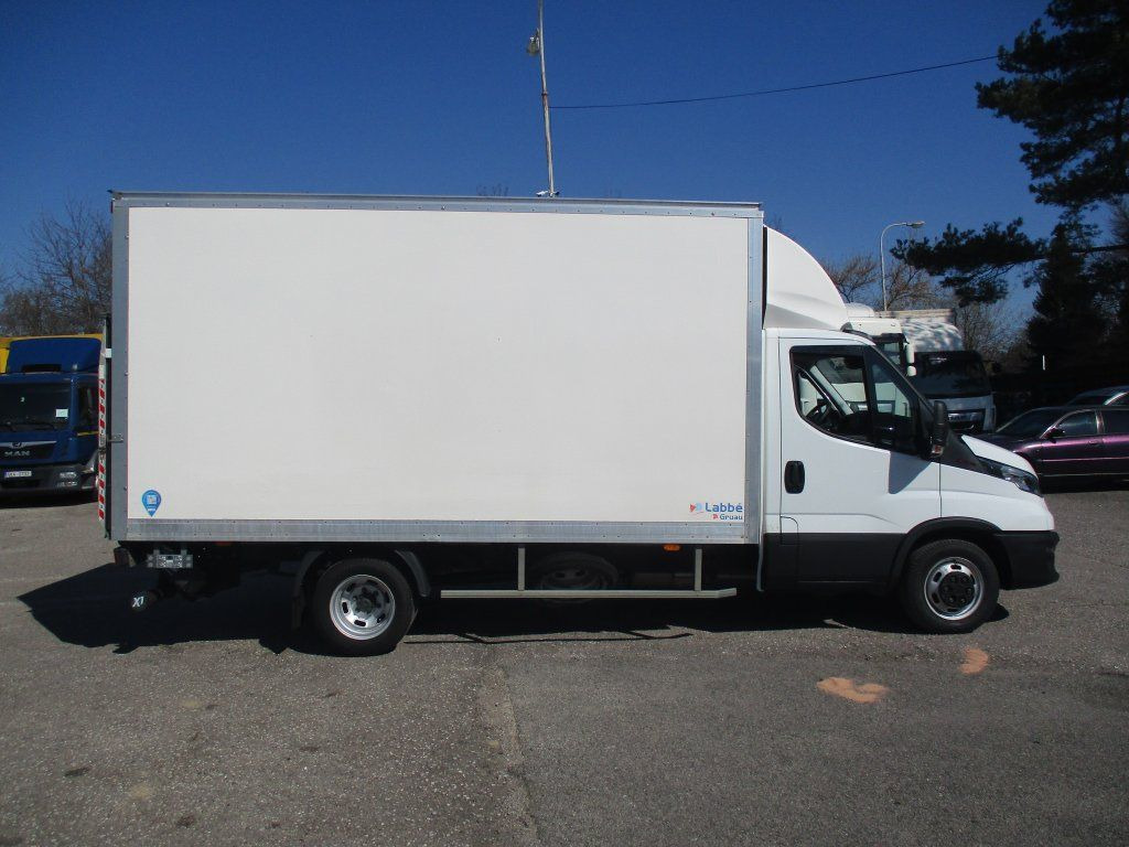 Iveco Daily 35c16 3.0l - Kapalı kasa kamyonet: fotoğraf 4 Iveco Daily 35c16 3.0l - Kapalı kasa kamyonet: fotoğraf 4