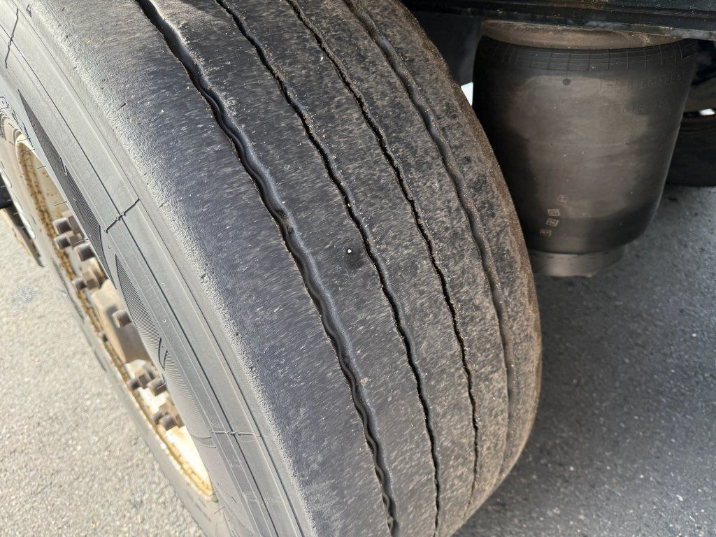 Krone Carrier Vector 1550 DoppelStock - Kapalı karoser dorse: fotoğraf 4 Krone Carrier Vector 1550 DoppelStock - Kapalı karoser dorse: fotoğraf 4