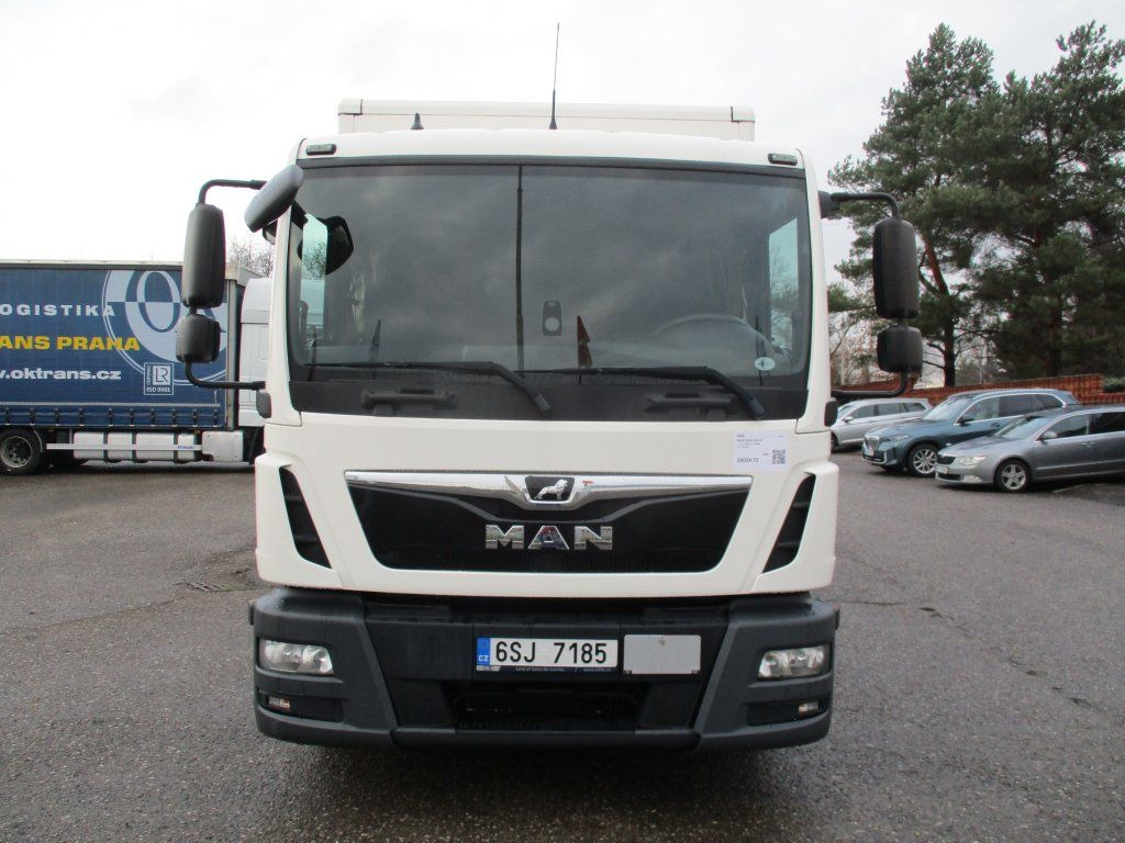 MAN TGL 8.190 - Kapalı kasa kamyon: fotoğraf 2 MAN TGL 8.190 - Kapalı kasa kamyon: fotoğraf 2