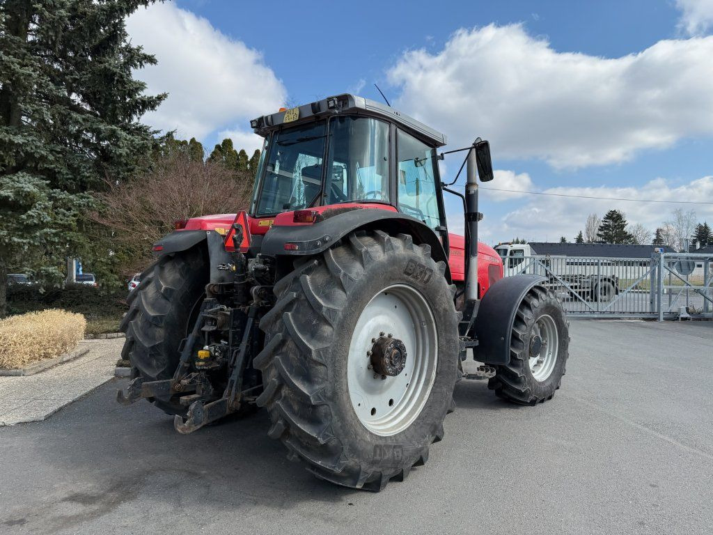 Massey Ferguson MF8260 - Traktör: fotoğraf 4 Massey Ferguson MF8260 - Traktör: fotoğraf 4