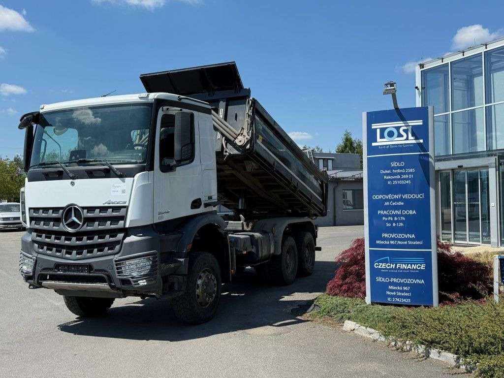 Mercedes-Benz 3343 Arocs 6x6 S3 EURO 6 - Damperli kamyon: fotoğraf 1 Mercedes-Benz 3343 Arocs 6x6 S3 EURO 6 - Damperli kamyon: fotoğraf 1