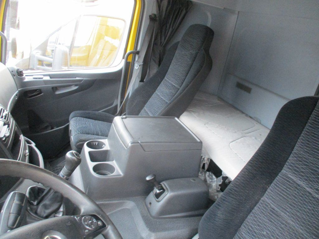 Mercedes-Benz Atego 210, Liege - Kapalı kasa kamyonet: fotoğraf 4 Mercedes-Benz Atego 210, Liege - Kapalı kasa kamyonet: fotoğraf 4