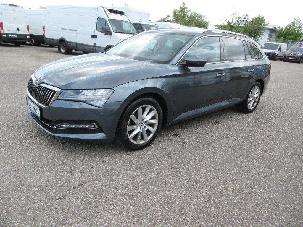 Skoda 2.0 Tdi Style - Station wagon: fotoğraf 1 Skoda 2.0 Tdi Style - Station wagon: fotoğraf 1