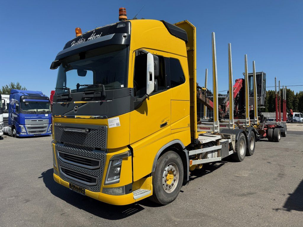 Volvo FH 16 750 6x4 + Fliegl - Tomruk kamyonu, Vinçli kamyon: fotoğraf 3 Volvo FH 16 750 6x4 + Fliegl - Tomruk kamyonu, Vinçli kamyon: fotoğraf 3