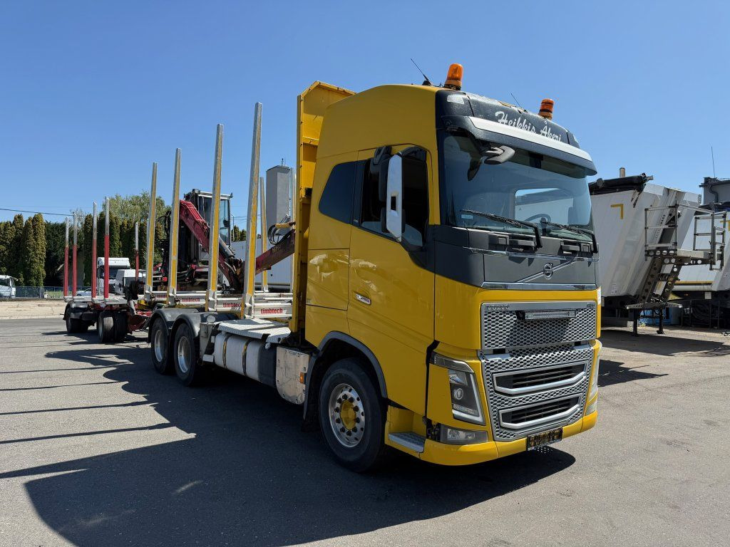 Volvo FH 16 750 6x4 + Fliegl - Tomruk kamyonu, Vinçli kamyon: fotoğraf 2 Volvo FH 16 750 6x4 + Fliegl - Tomruk kamyonu, Vinçli kamyon: fotoğraf 2
