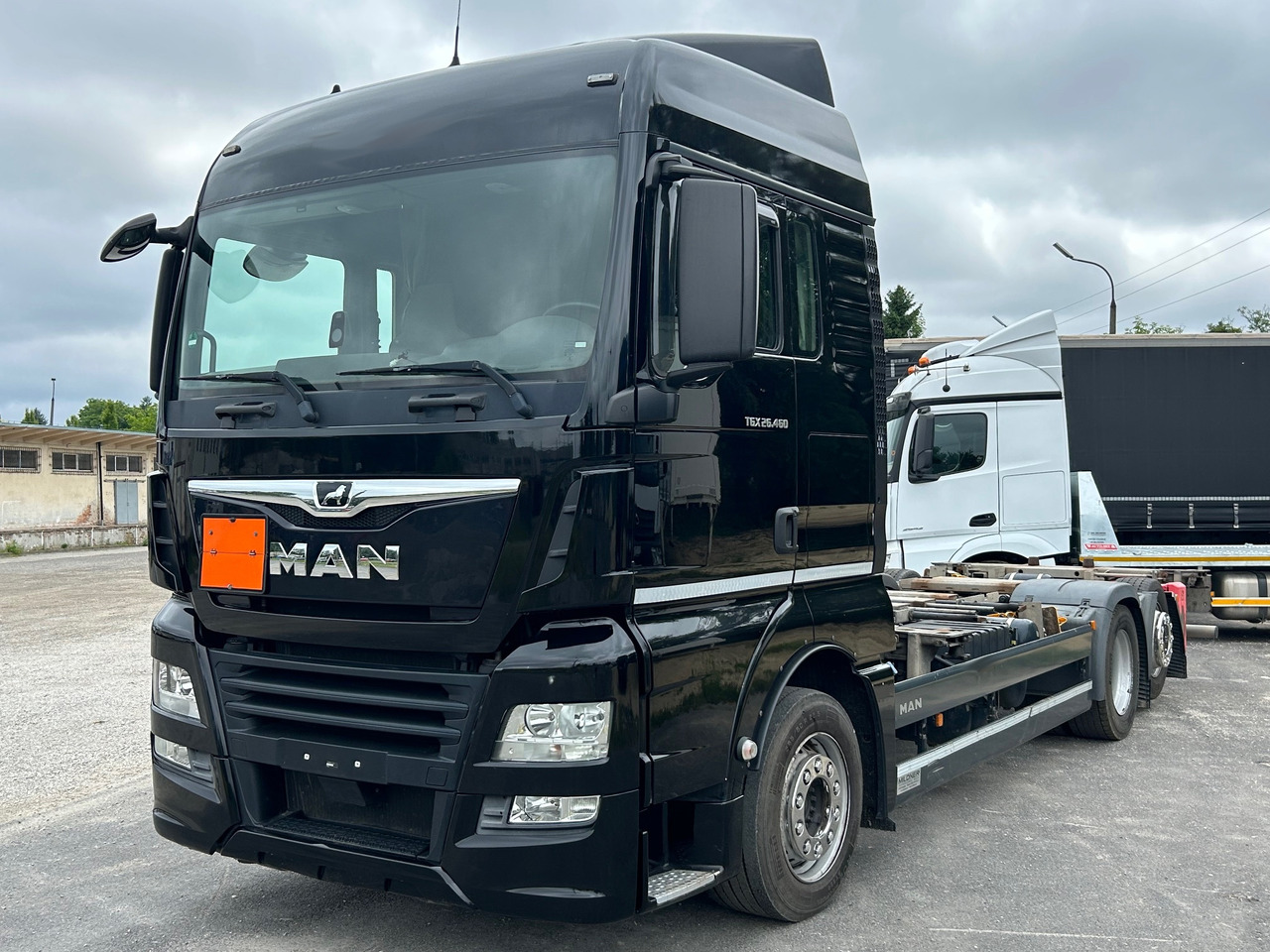 MAN TGX 26.460 / ACC / BDF MULTI / E6 / LOWDECK - Şasi kamyon: fotoğraf 1 MAN TGX 26.460 / ACC / BDF MULTI / E6 / LOWDECK - Şasi kamyon: fotoğraf 1