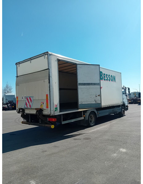 Mercedes-Benz Atego 1222 - Kapalı kasa kamyon: fotoğraf 3 Mercedes-Benz Atego 1222 - Kapalı kasa kamyon: fotoğraf 3