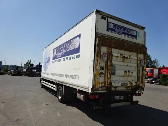 Renault Midlum 270 dxi - manual gearbox / steel suspension lames - Kapalı kasa kamyon: fotoğraf 2 Renault Midlum 270 dxi - manual gearbox / steel suspension lames - Kapalı kasa kamyon: fotoğraf 2