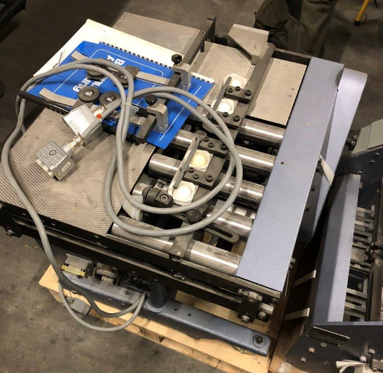 Heidelberg Stahlfolder ET 43 A mobile corner conveyor table - Katlama makinesi: fotoğraf 1 Heidelberg Stahlfolder ET 43 A mobile corner conveyor table - Katlama makinesi: fotoğraf 1