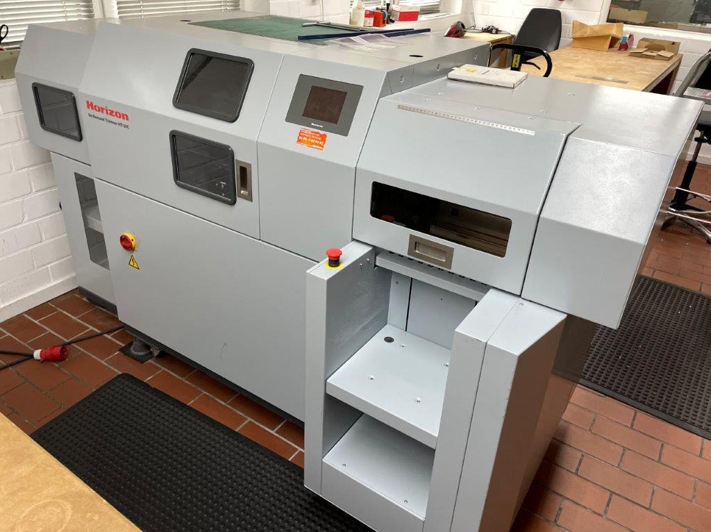 Horizon HT-30 C automatic rotary three-knife trimmer - Kağıt kesme makinesi: fotoğraf 1 Horizon HT-30 C automatic rotary three-knife trimmer - Kağıt kesme makinesi: fotoğraf 1