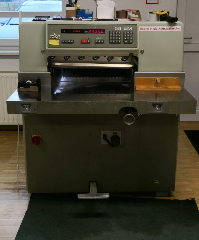 Polar 58 EM cutting machine - Kağıt kesme makinesi: fotoğraf 1 Polar 58 EM cutting machine - Kağıt kesme makinesi: fotoğraf 1