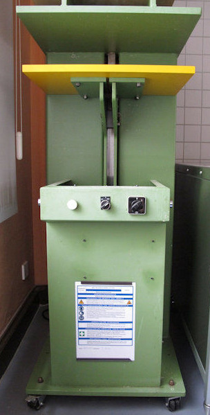 Zechini Gra-for Special 85 rolling semi-automatic book press - Ciltleme Makinesi: fotoğraf 1 Zechini Gra-for Special 85 rolling semi-automatic book press - Ciltleme Makinesi: fotoğraf 1