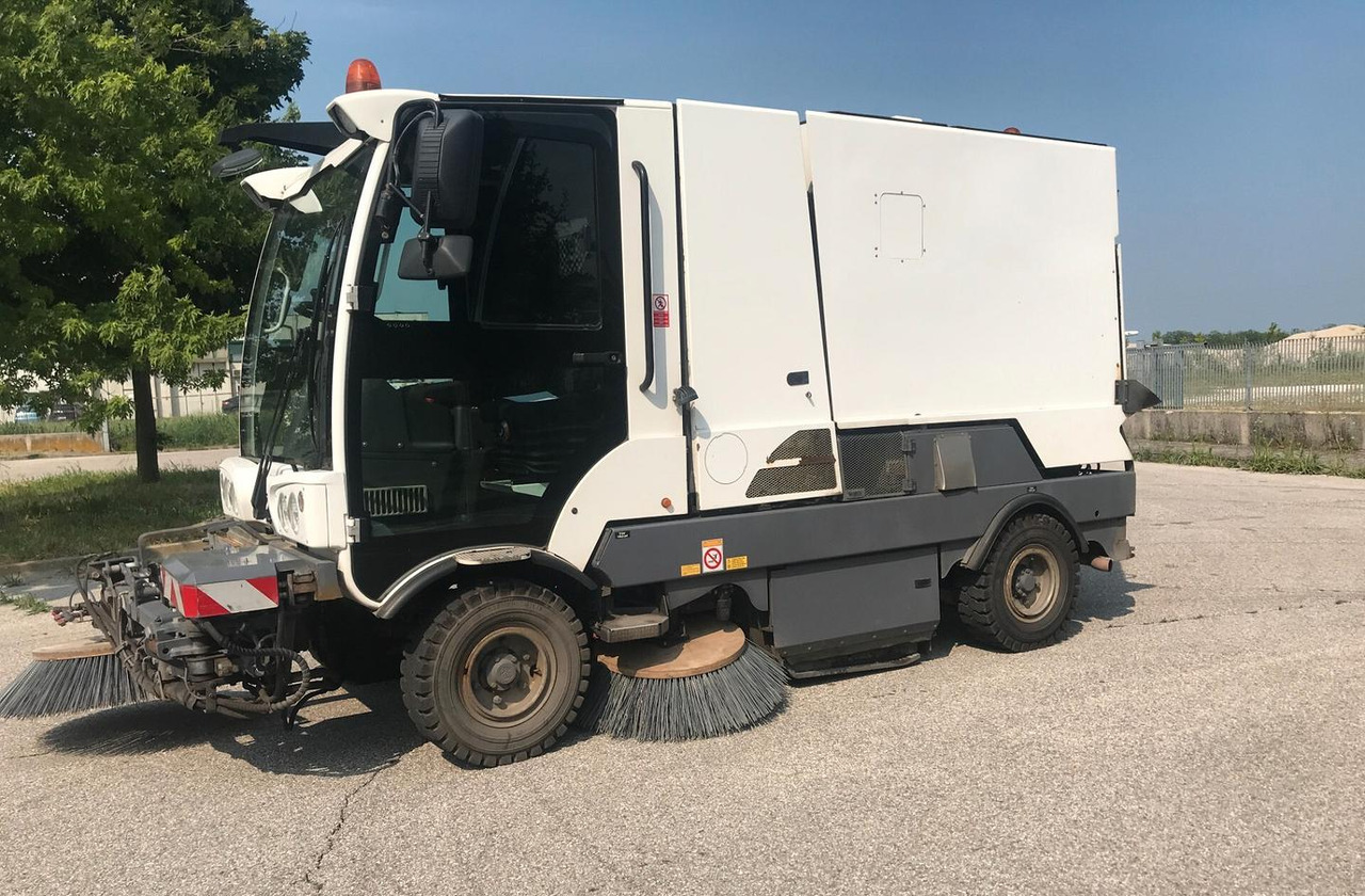 SPAZZATRICE STRADALE DULEVO 3000 - Yol süpürme aracı: fotoğraf 1 SPAZZATRICE STRADALE DULEVO 3000 - Yol süpürme aracı: fotoğraf 1