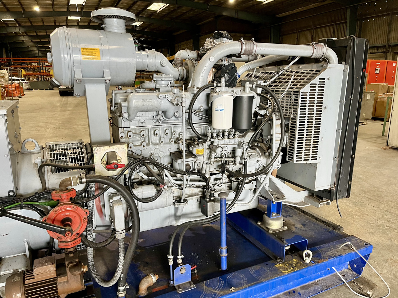 2h Energy 150 kVa IVECO 8361 - Elektrikli jeneratör: fotoğraf 2 2h Energy 150 kVa IVECO 8361 - Elektrikli jeneratör: fotoğraf 2