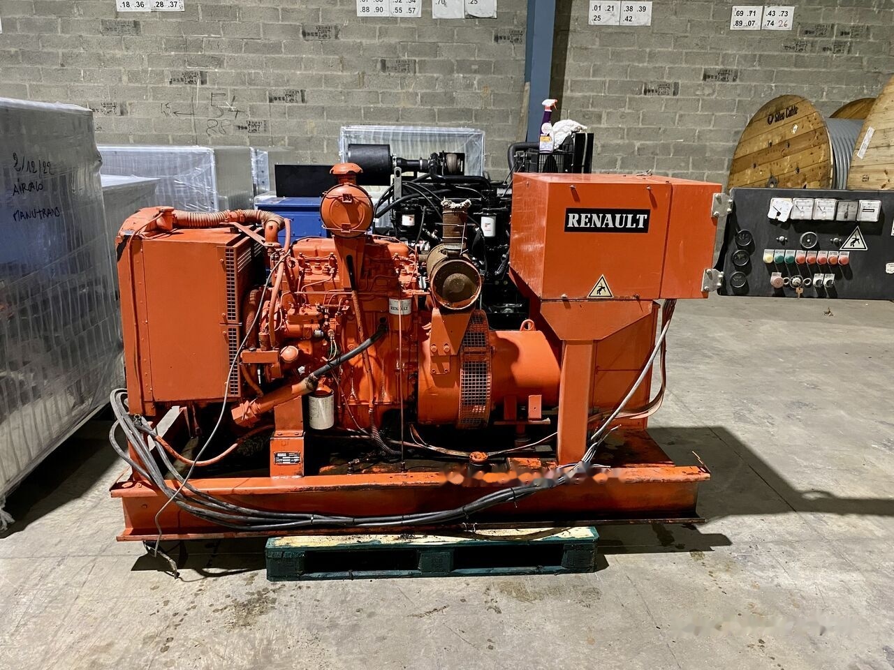 Perkins 50 kVa - Elektrikli jeneratör: fotoğraf 2 Perkins 50 kVa - Elektrikli jeneratör: fotoğraf 2