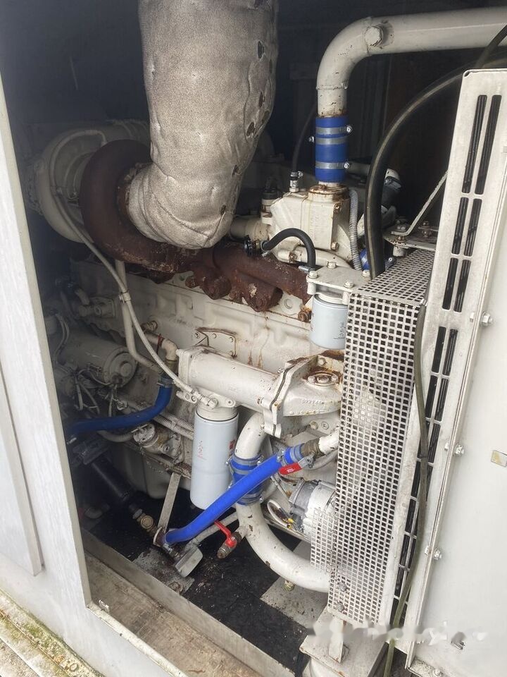 SDMO 330 kVa Cummins - Elektrikli jeneratör: fotoğraf 5 SDMO 330 kVa Cummins - Elektrikli jeneratör: fotoğraf 5