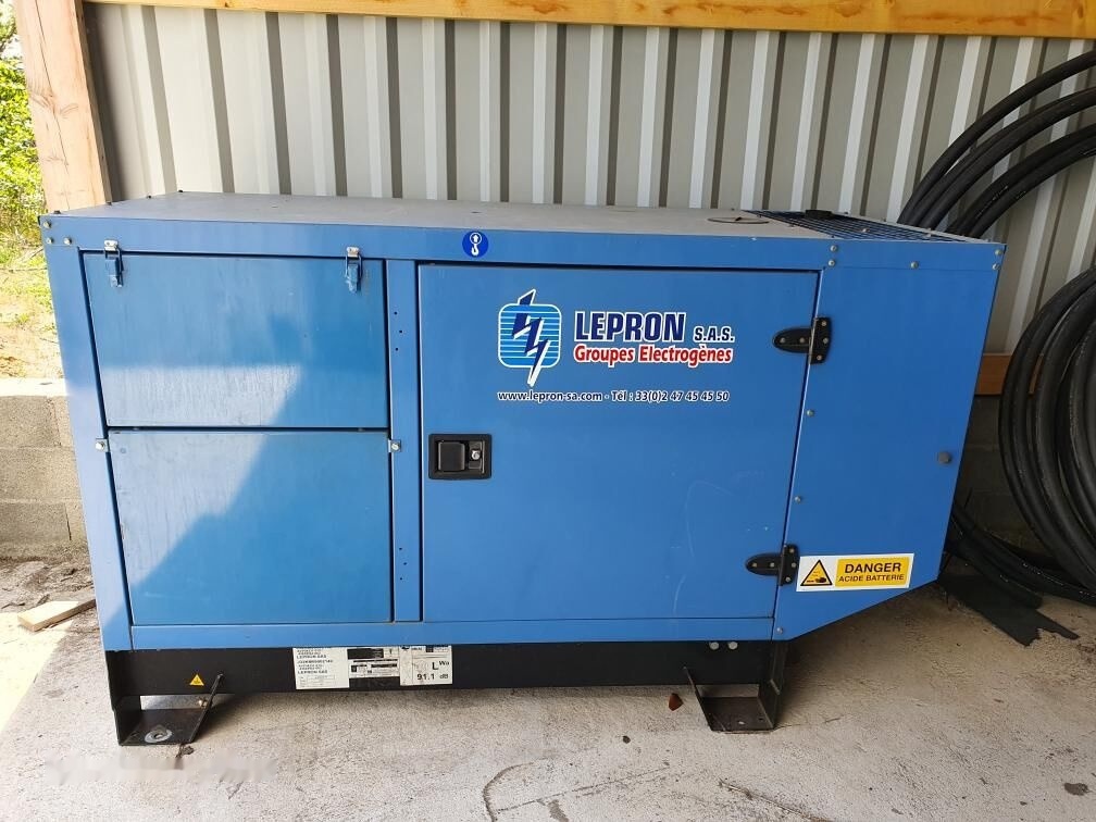 SDMO - Elektrikli jeneratör: fotoğraf 1 SDMO - Elektrikli jeneratör: fotoğraf 1