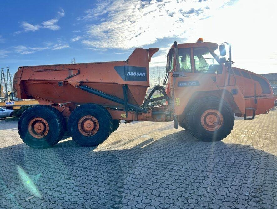 Doosan DA30 - Belden kırma kaya kamyonu: fotoğraf 5 Doosan DA30 - Belden kırma kaya kamyonu: fotoğraf 5
