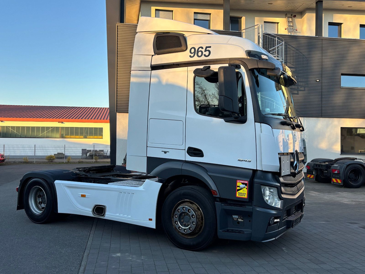 Mercedes-Benz Actros 1843 1845 - Çekici: fotoğraf 3 Mercedes-Benz Actros 1843 1845 - Çekici: fotoğraf 3
