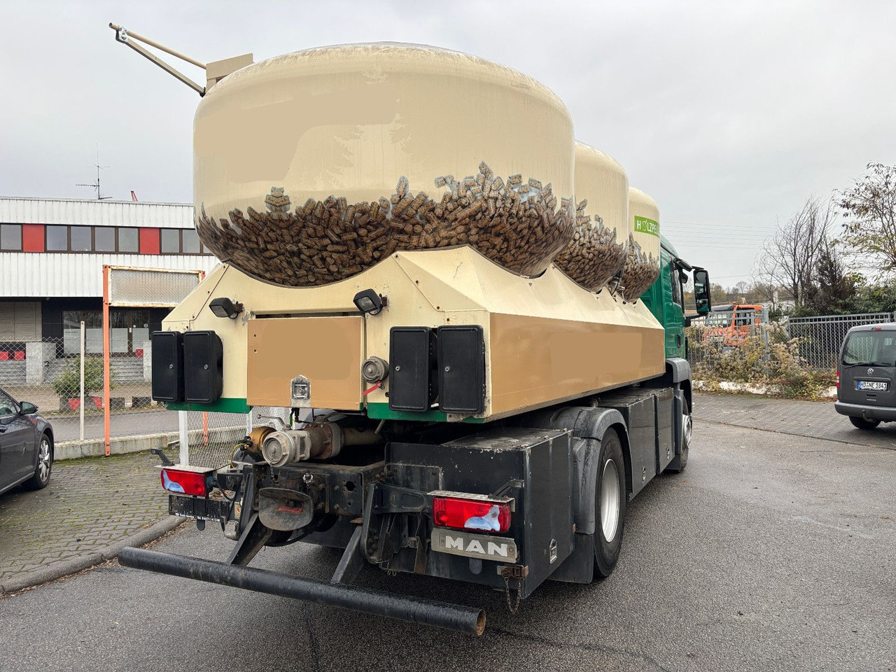 MAN TGS 18.440 Silo/Waage/Kompressor/40m Schlauch - Tanker kamyon: fotoğraf 5 MAN TGS 18.440 Silo/Waage/Kompressor/40m Schlauch - Tanker kamyon: fotoğraf 5