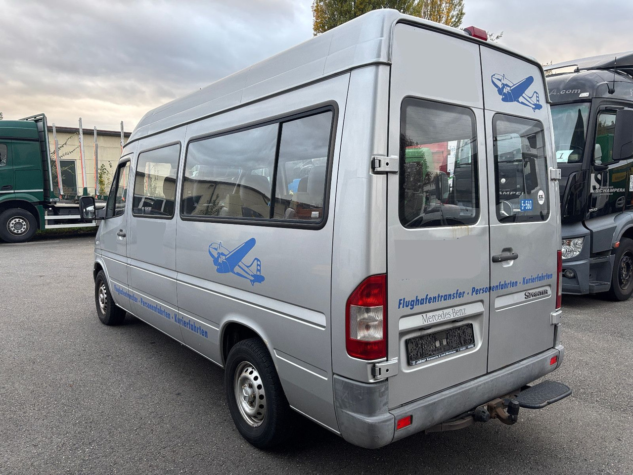 Mercedes-Benz 211 CDI 9 Sitze - Minivan: fotoğraf 3 Mercedes-Benz 211 CDI 9 Sitze - Minivan: fotoğraf 3