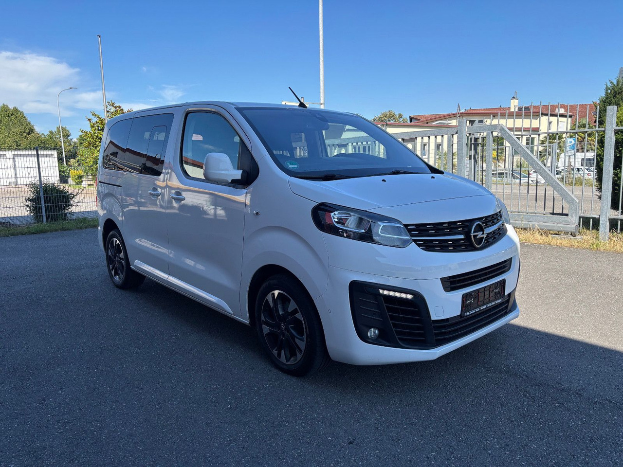 Opel Zafira Life Edition S/HU neu - Minivan: fotoğraf 2 Opel Zafira Life Edition S/HU neu - Minivan: fotoğraf 2