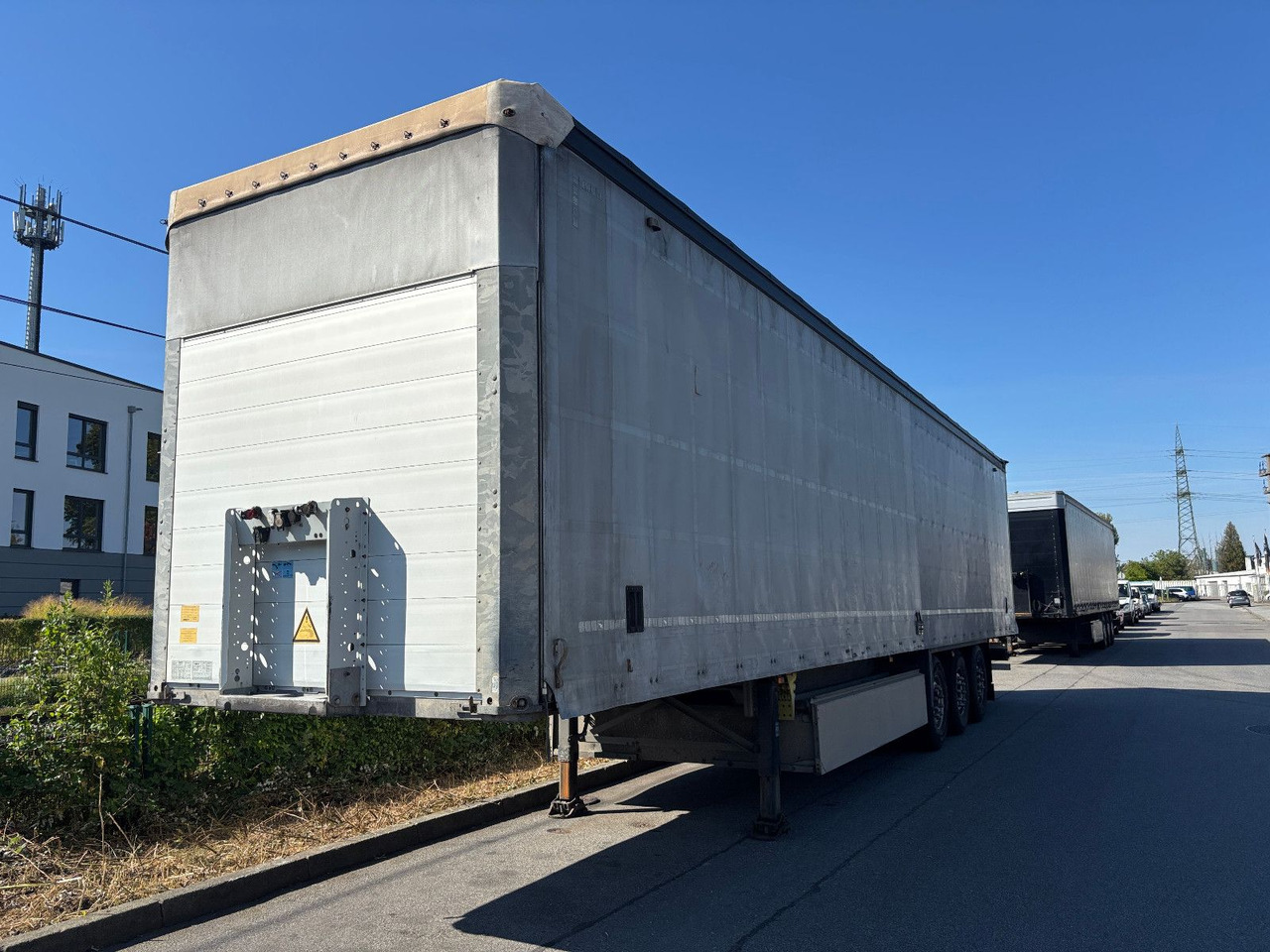 Schmitz Cargobull SCS 24/ALU/Lift/Scheiben/EDSCHA/Palettenkasten - Tenteli dorse: fotoğraf 2 Schmitz Cargobull SCS 24/ALU/Lift/Scheiben/EDSCHA/Palettenkasten - Tenteli dorse: fotoğraf 2